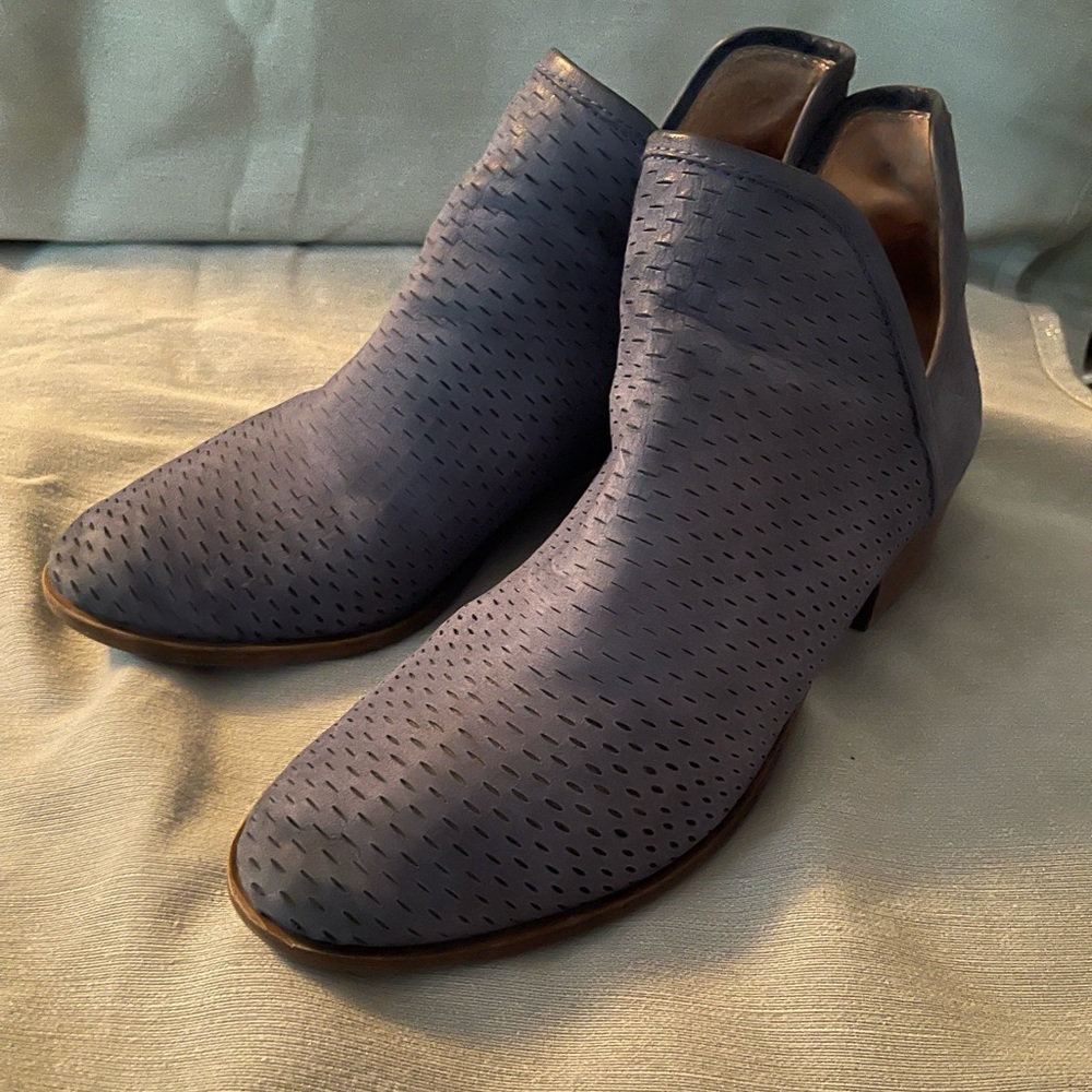Lucky Brand blue leather ankle boots